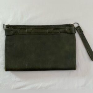 Women’s Green Leather Wristlet Clutch - Sleek Everyday Carry